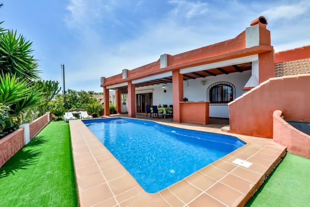 Villas Guzman - Mouna Калпе Екстериор снимка