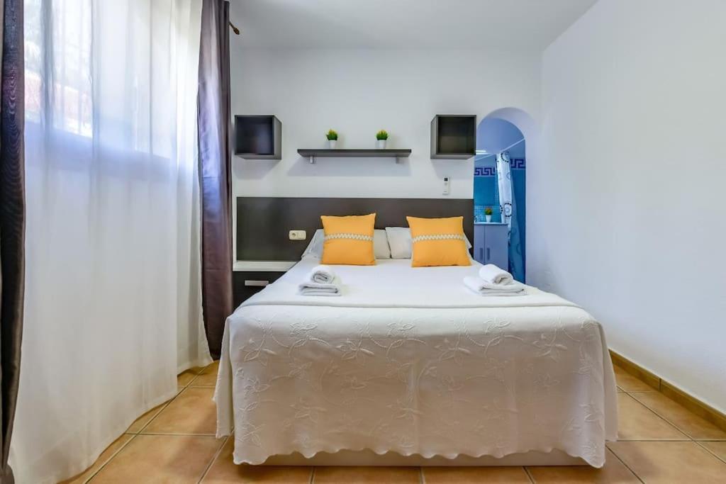 Villas Guzman - Mouna Калпе Екстериор снимка